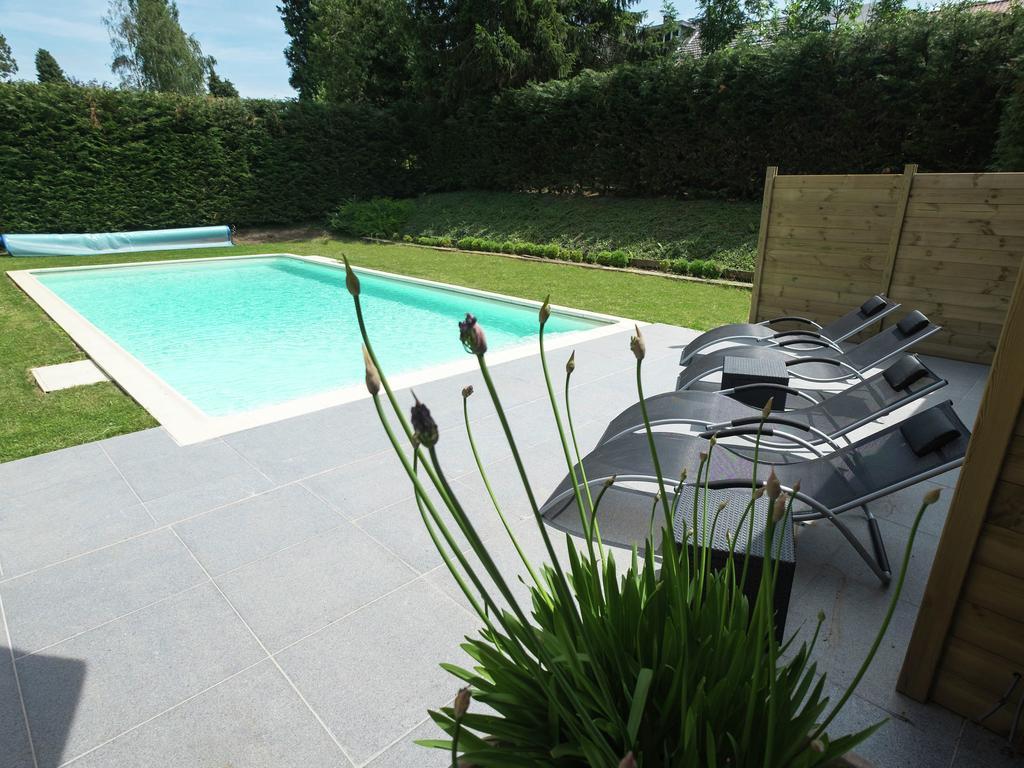 Modern Mansion In Hasti Re Par Del With Pool Βίλα Hastiere-par-dela Εξωτερικό φωτογραφία