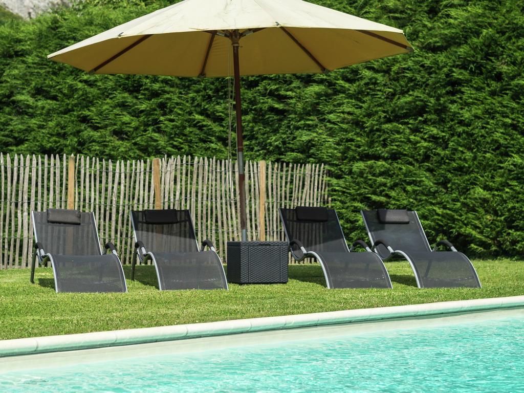 Modern Mansion In Hasti Re Par Del With Pool Βίλα Hastiere-par-dela Εξωτερικό φωτογραφία